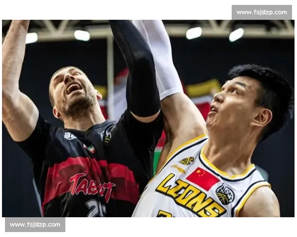 许钟豪铁山靠致亚洲第一后卫报销，CBA 恶汉再引国际争议