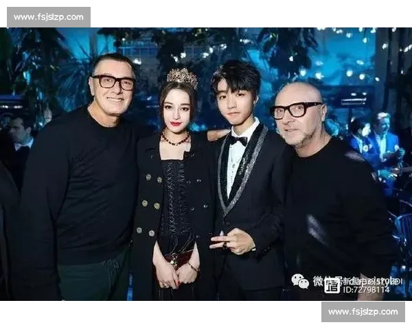 李明携子亮相世俱杯!高颜值父子同框引热议