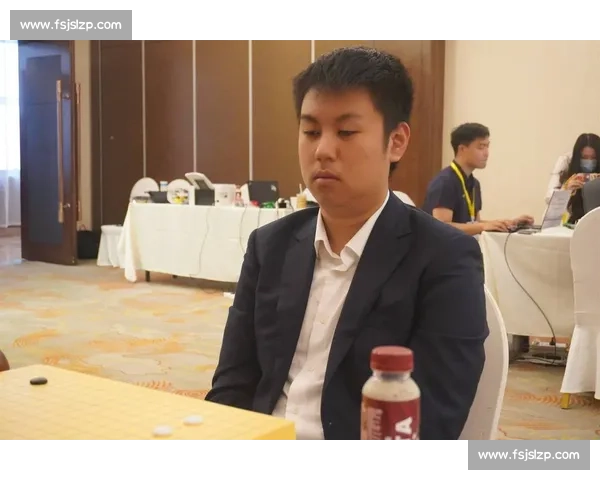 芈昱廷力克刘昌赫 中国 14 将晋级烂柯杯 32 强