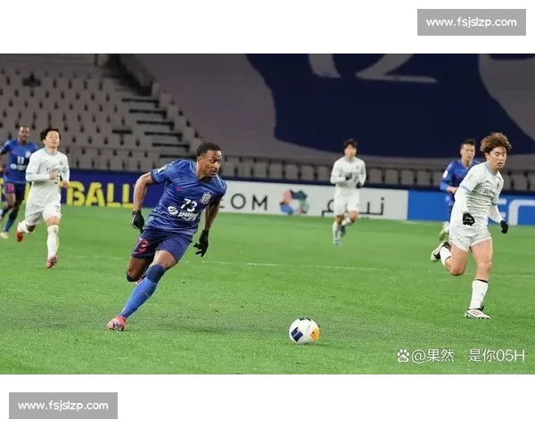 申花锋线迎救兵！米内罗伤缺 4 个月，新援阿苏埃火线加盟